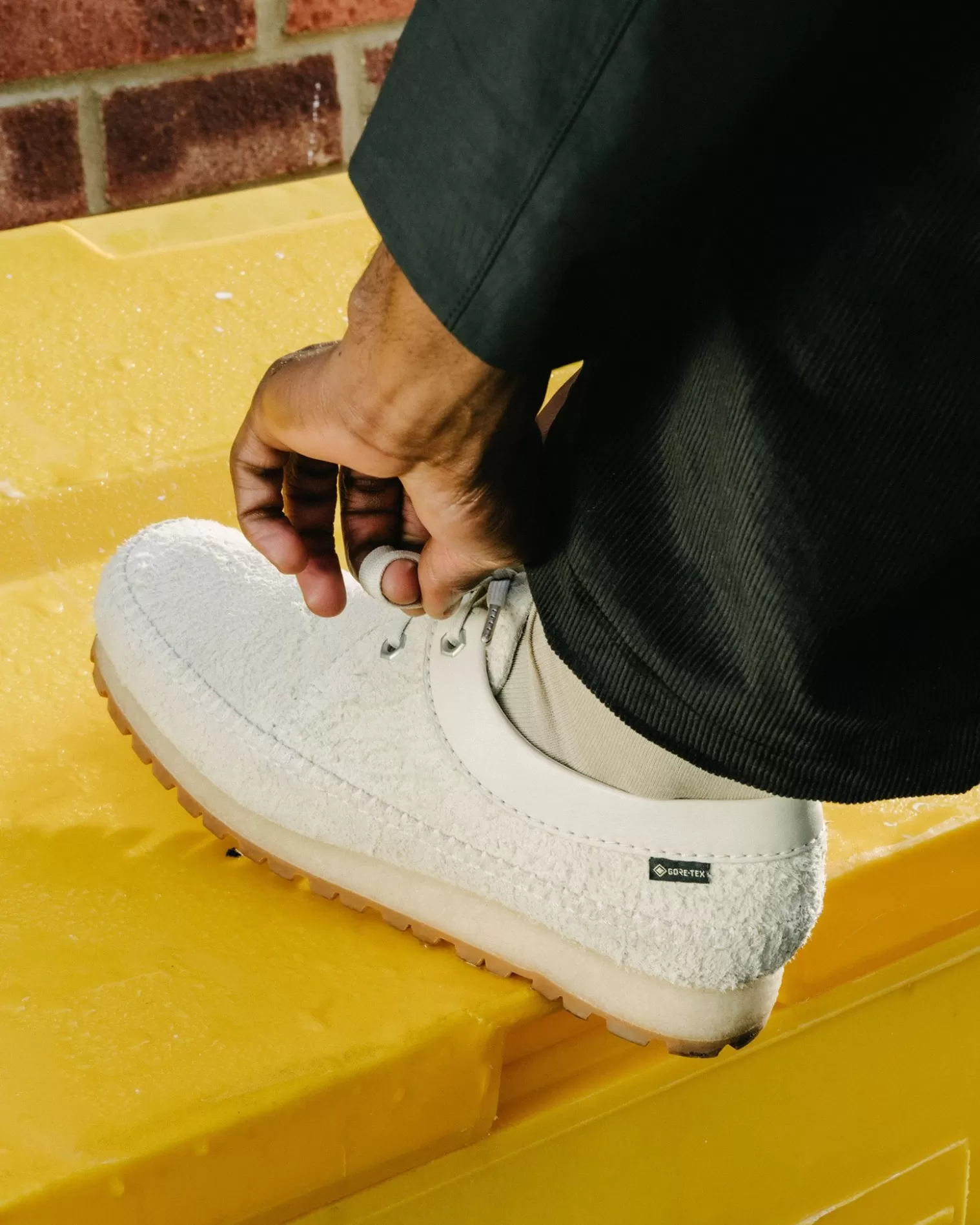 clarks_originals_weaver_goretex_white_5.webp HAVEN Clarks® Originals Weaver Gore-Tex® White Online